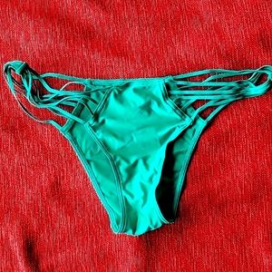 VS Cheekini panty, med, satin green